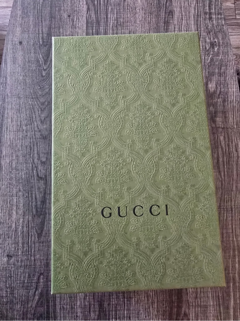 Gucci Olive Green Embossed Logo Box